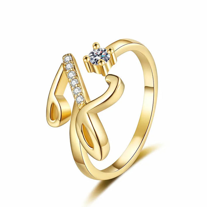 Lumévara™ — Bague cœur initiale élégance personnalisée