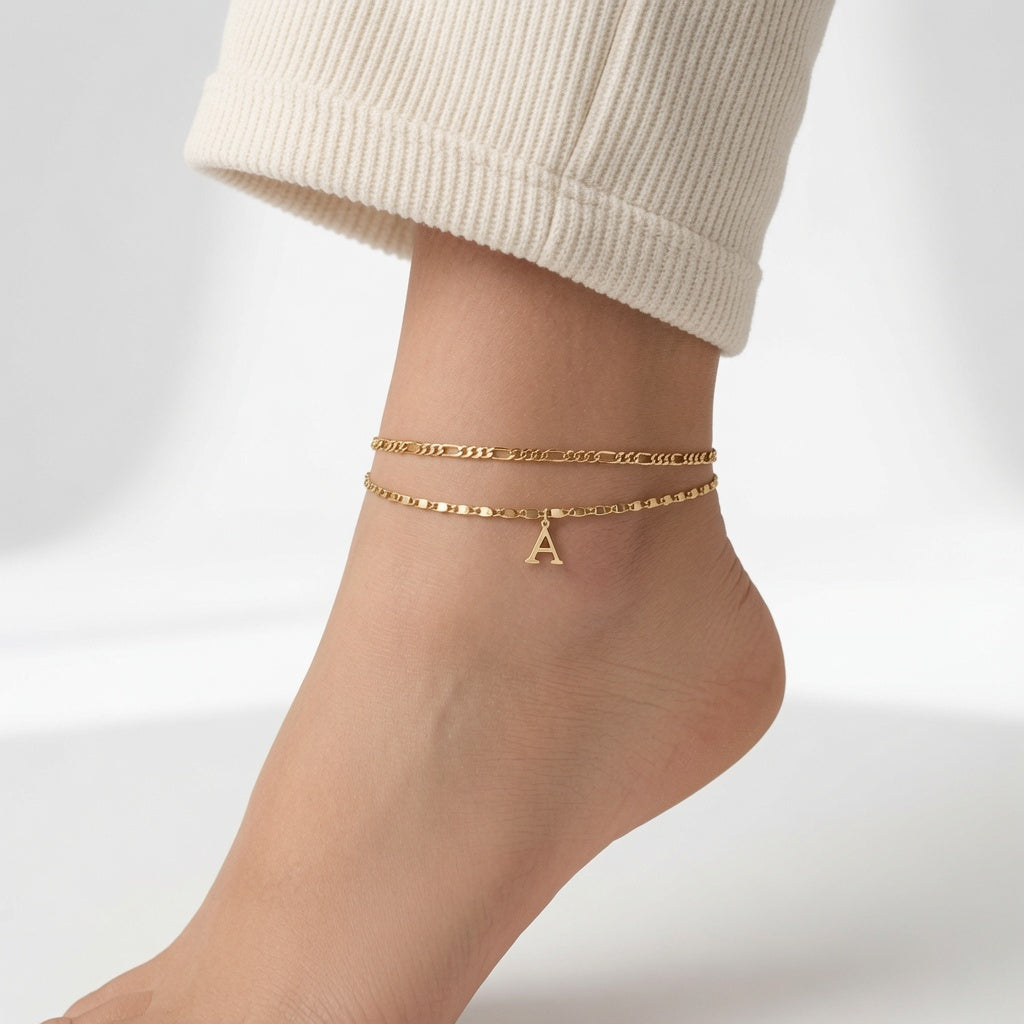 Lumière™ — Bracelet de cheville doré initiale strass élégance personnalisée