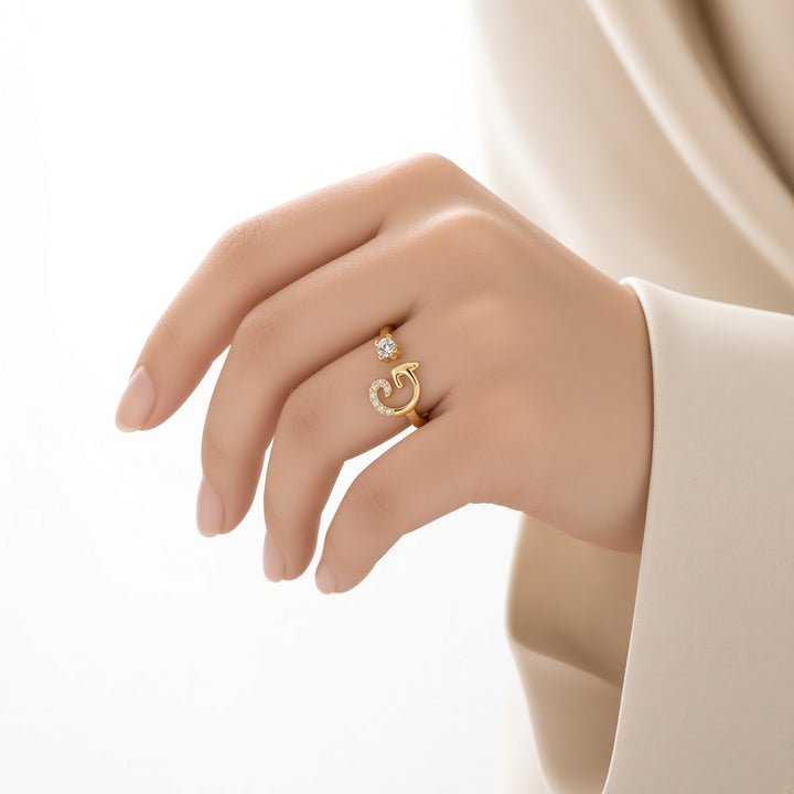 Lumévara™ — Bague cœur initiale élégance personnalisée