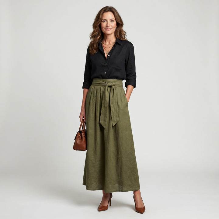 Vera | Ensemble de deux pièces Blouse noire Jupe midi verte olive