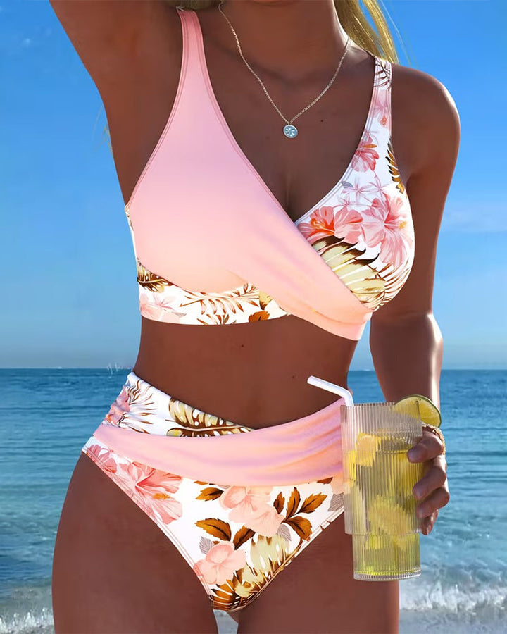 Bikini à motifs floraux contrastés