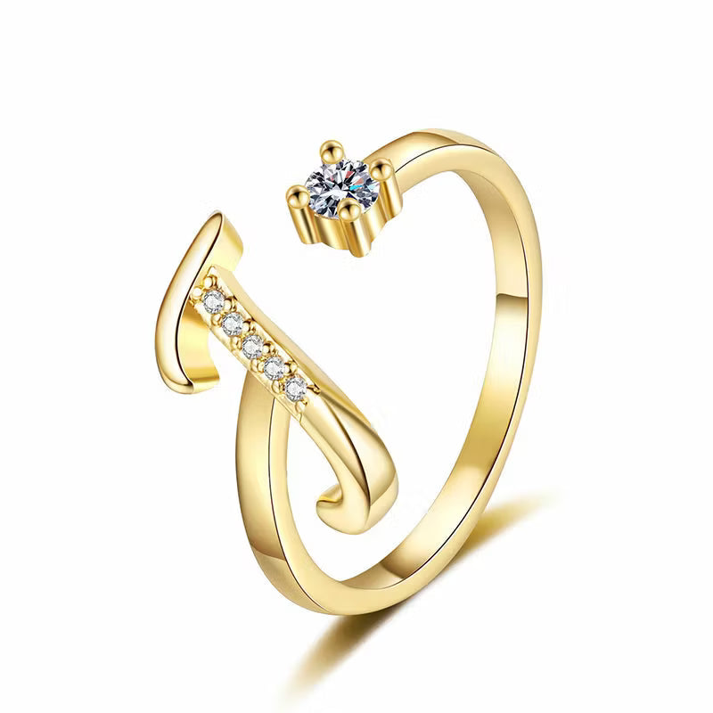 Lumévara™ — Bague cœur initiale élégance personnalisée