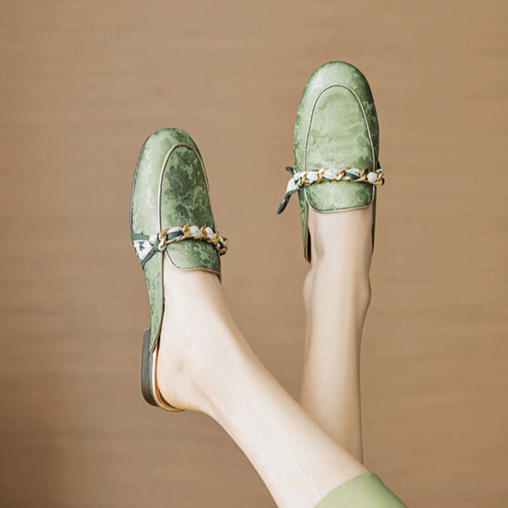 Marisa | Mules Mocassins avec Chaîne Décorative