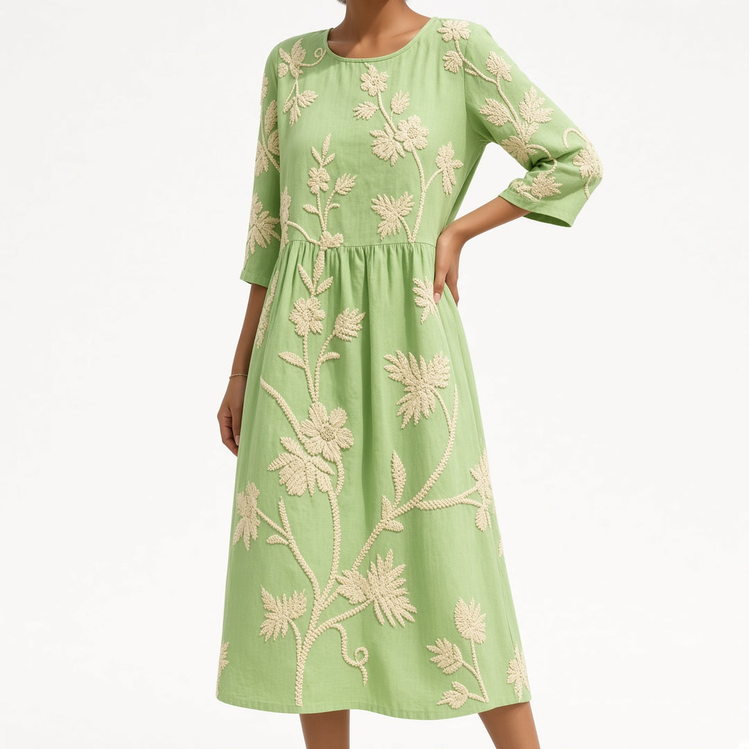 Éloravie™ — Robe brodée fluide charme estival