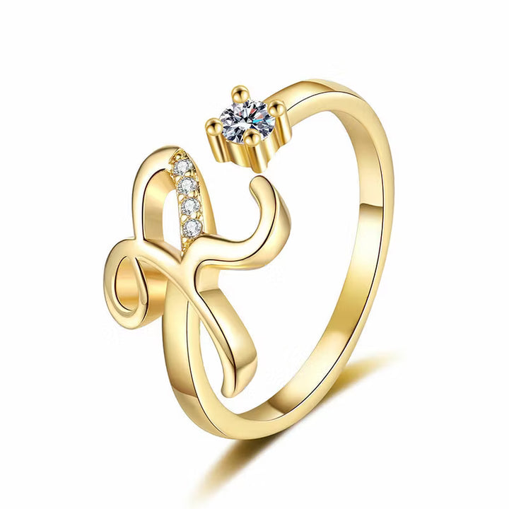 Lumévara™ — Bague cœur initiale élégance personnalisée