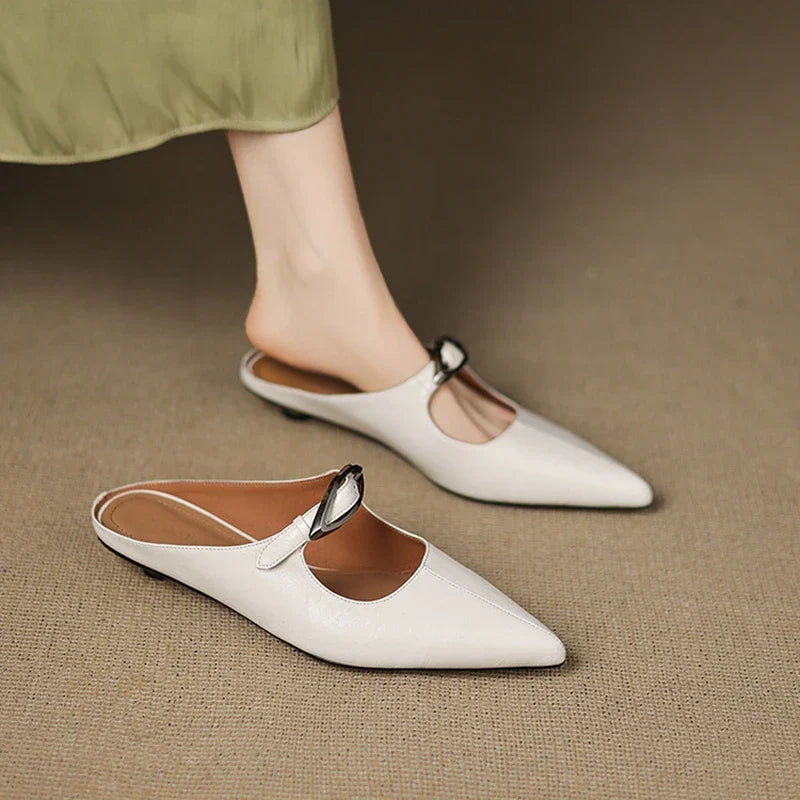 Regine | Mules à Pointe avec Boucle