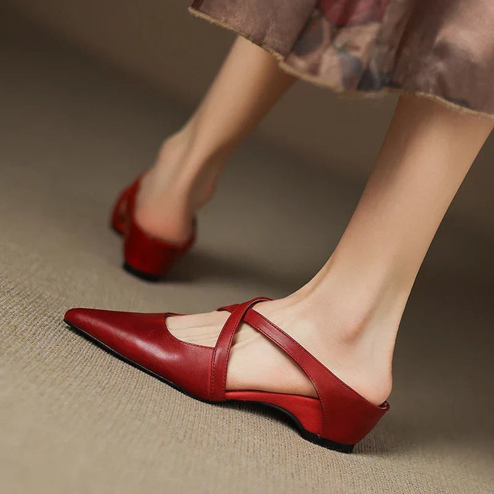 Carmela | Mules à Pointe avec Cintres Croisés