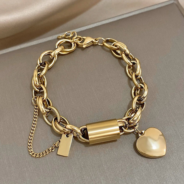 Bracelet épais en cœur en or