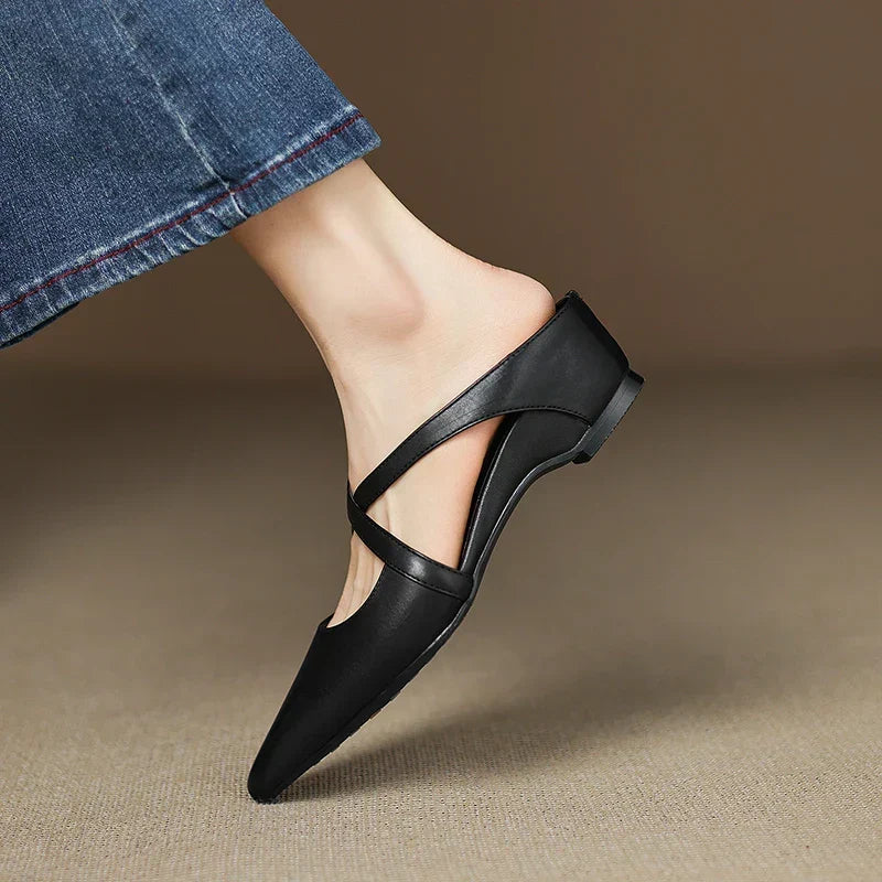 Carmela | Mules à Pointe avec Cintres Croisés