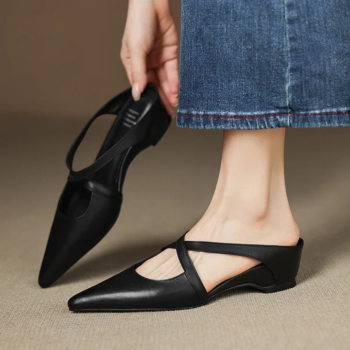 Carmela | Mules à Pointe avec Cintres Croisés