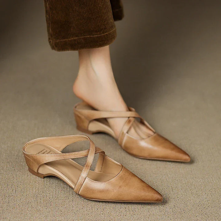 Carmela | Mules à Pointe avec Cintres Croisés