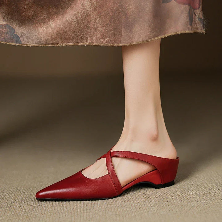 Carmela | Mules à Pointe avec Cintres Croisés