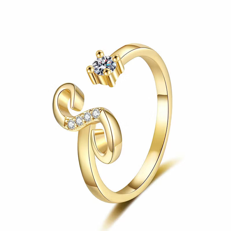 Lumévara™ — Bague cœur initiale élégance personnalisée