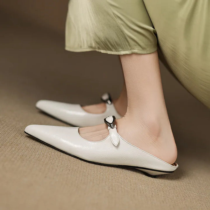 Regine | Mules à Pointe avec Boucle