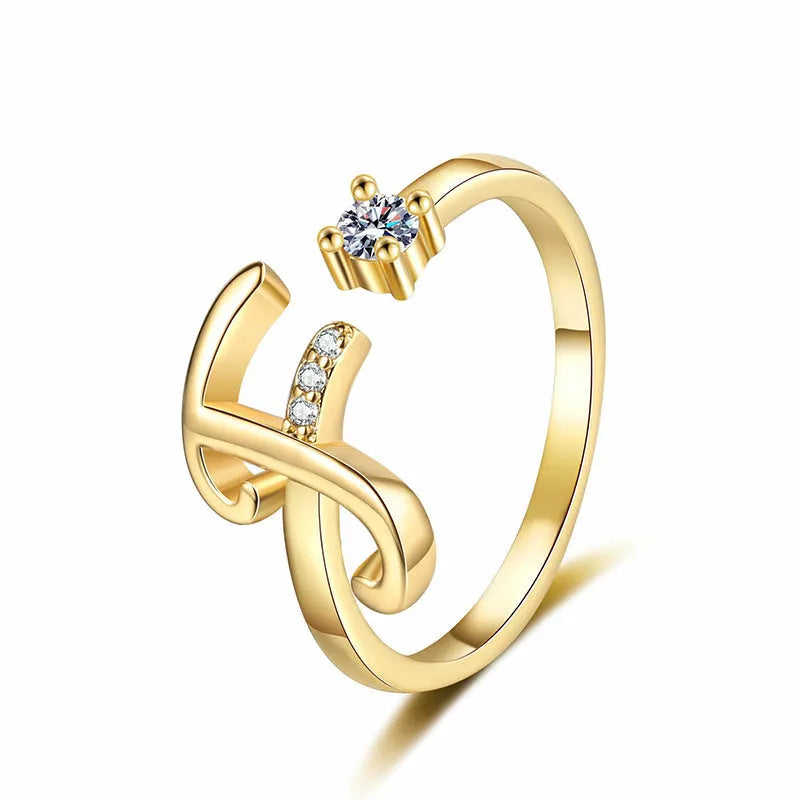 Lumévara™ — Bague cœur initiale élégance personnalisée