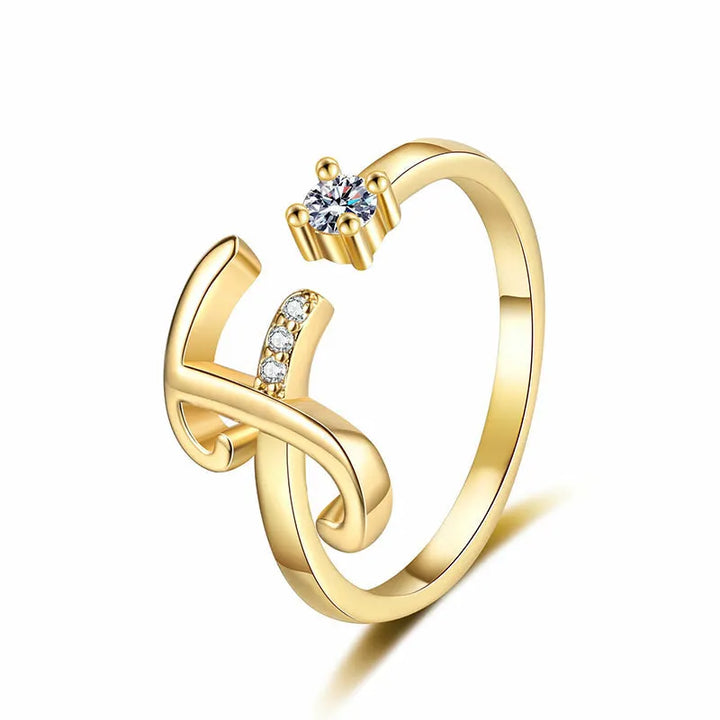 Lumévara™ — Bague cœur initiale élégance personnalisée