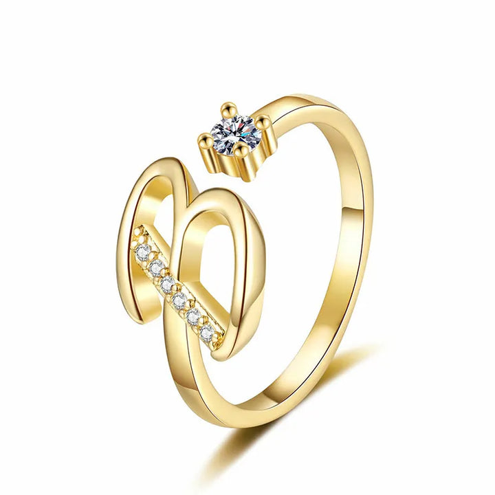 Lumévara™ — Bague cœur initiale élégance personnalisée
