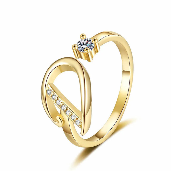 Lumévara™ — Bague cœur initiale élégance personnalisée