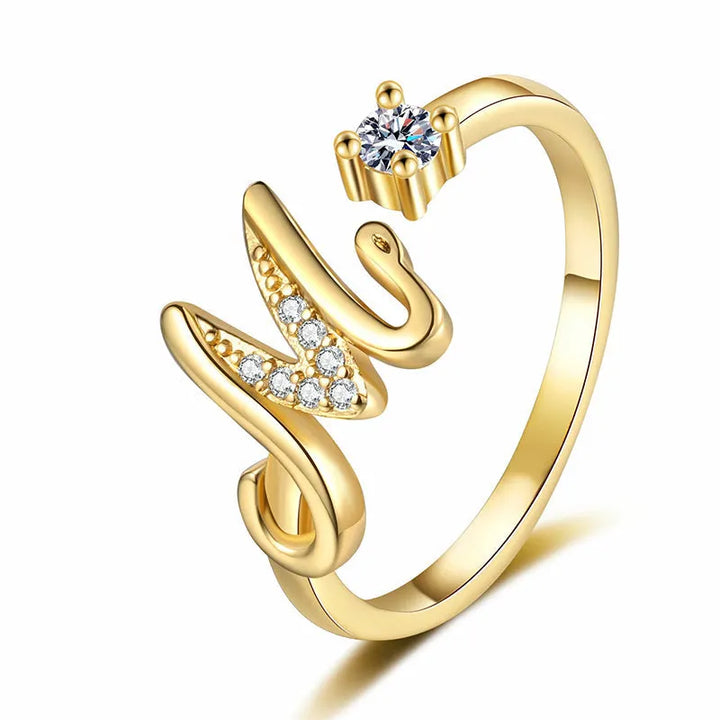 Lumévara™ — Bague cœur initiale élégance personnalisée
